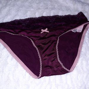 Victoria's Secret medium panties NWT